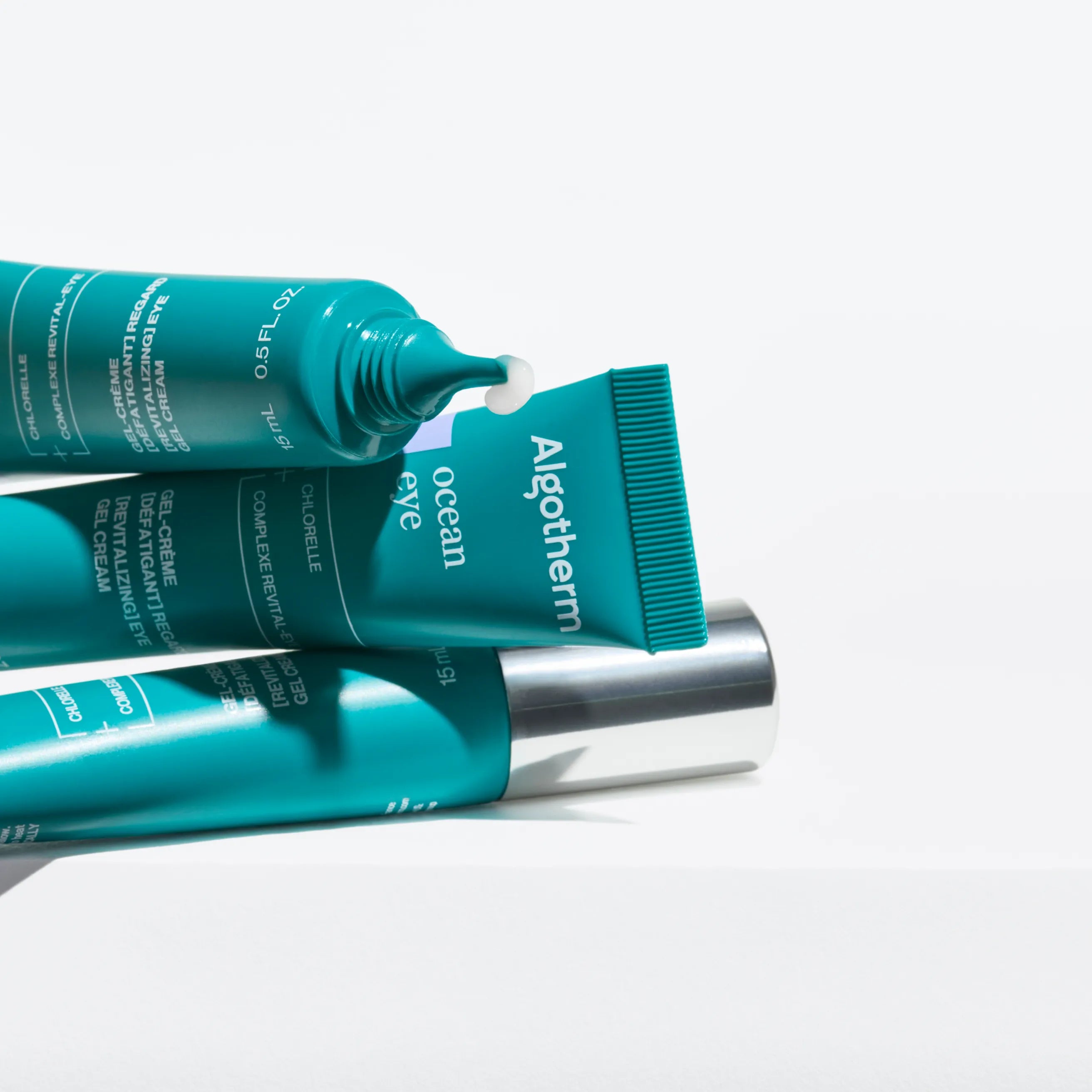 Comment appliquer un contour des yeux ?